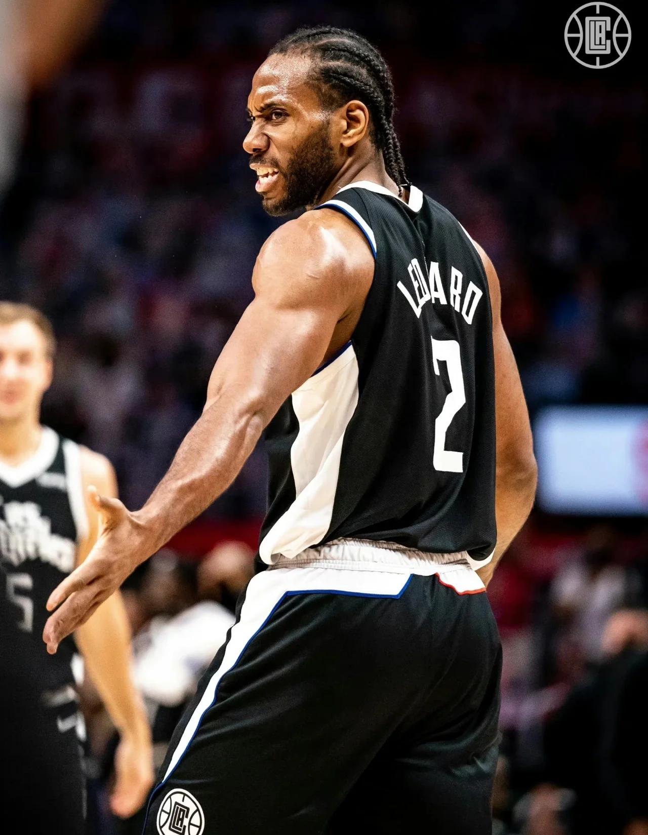 门兴格拉德巴赫vsRB莱比锡：诺伊豪斯、尼科-埃尔维迪首发，劳姆、古拉西奇出战（门兴格拉德巴赫迎战RB莱比锡：诺伊豪斯、尼科-埃尔维迪先发，劳姆与古拉西奇登场）