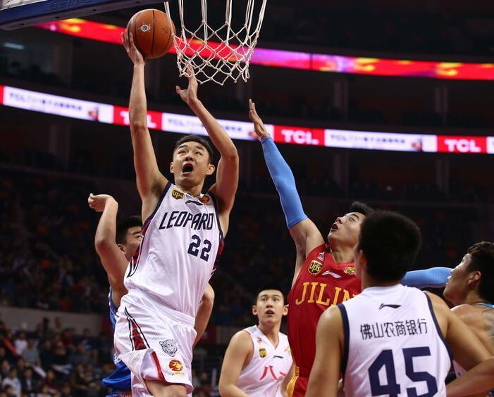 NBA最新夺冠赔率：雷霆断档居首 火箭第3湖人第4勇士未进前8（NBA夺冠赔率更新：雷霆遥遥领先，火箭第3、湖人第4，勇士无缘前八）