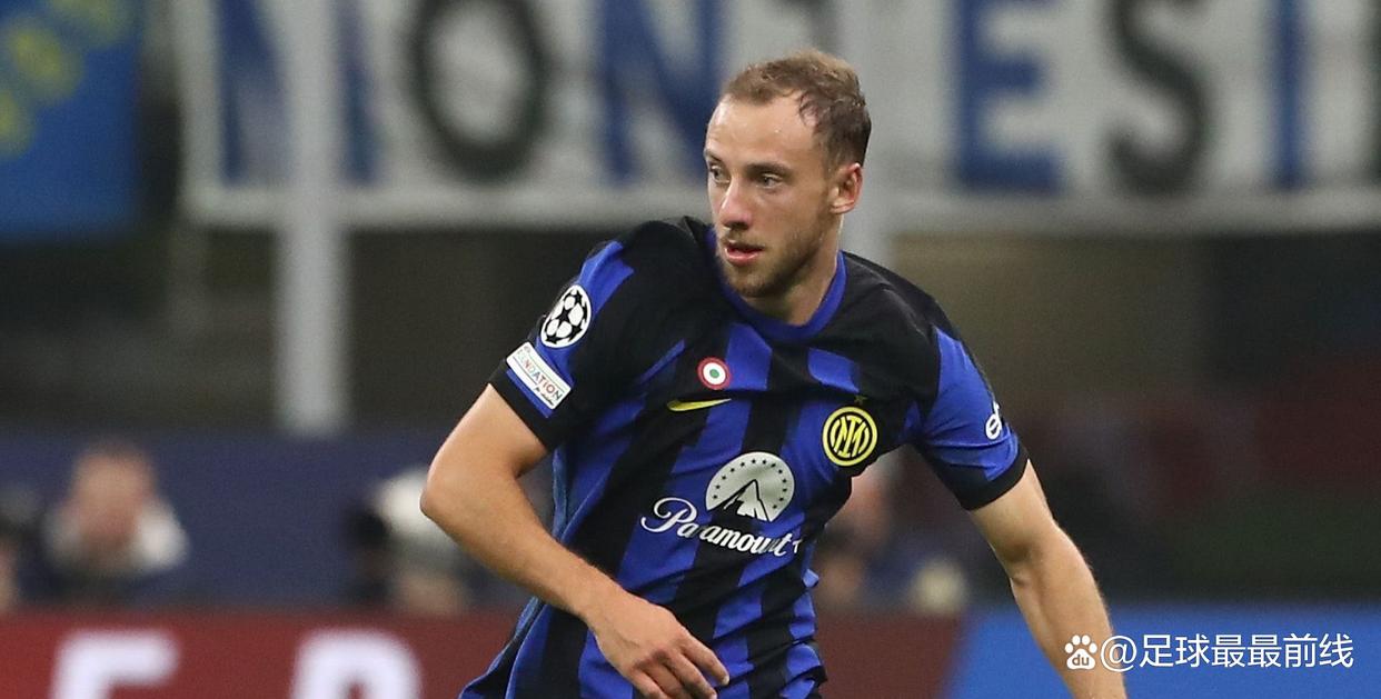 意甲三分制时代以来，米兰前14轮拿超过30分最终都排名前三（自意甲进入三分制以来，米兰只要前14轮积分超30，赛季最终必进前三）