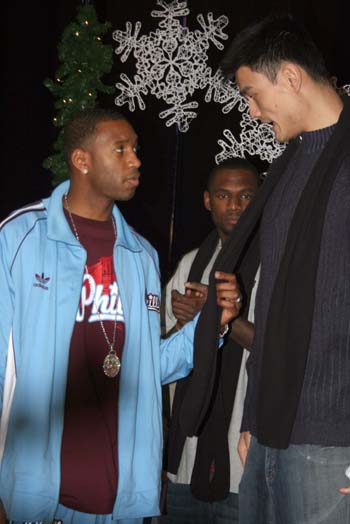 记者：阿隆索帅位未受直接威胁，但输给阿拉维斯他可能会下课（记者称阿隆索帅位暂稳，若不敌阿拉维斯或将下课）