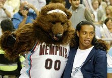 战梅州不慎自摆乌龙，马马杜：非常不走运，我会从中吸取教训（梅州之战意外自摆乌龙，马马杜：运气不佳，我会汲取教训）