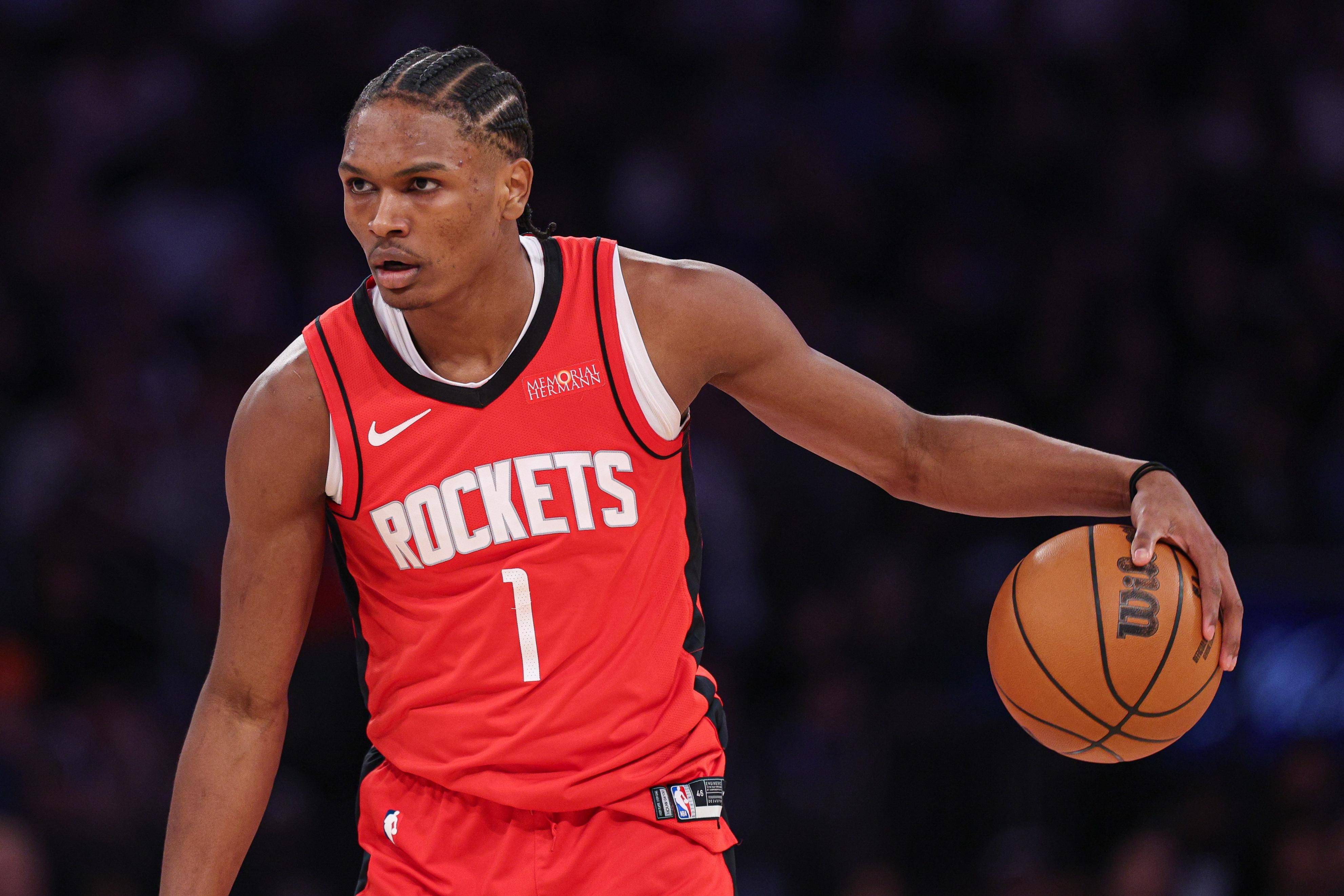 前NV自由人转战WBG后状态下滑引热议（前NV自由人加盟WBG后表现下滑引发热议）