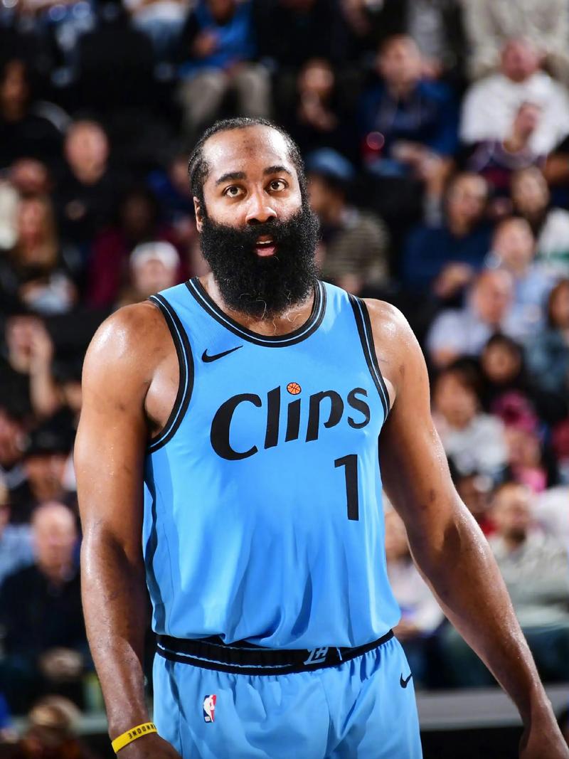 维克多·穆尼奥斯：这位在马德里狂奔而去的明星袭击了弗里克最弱的一面（维克多·穆尼奥斯：这位在马德里疾驰的明星直击弗里克的软肋）